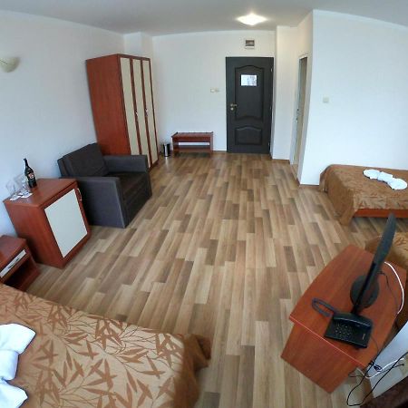 Hotel Incognito Поморие Экстерьер фото