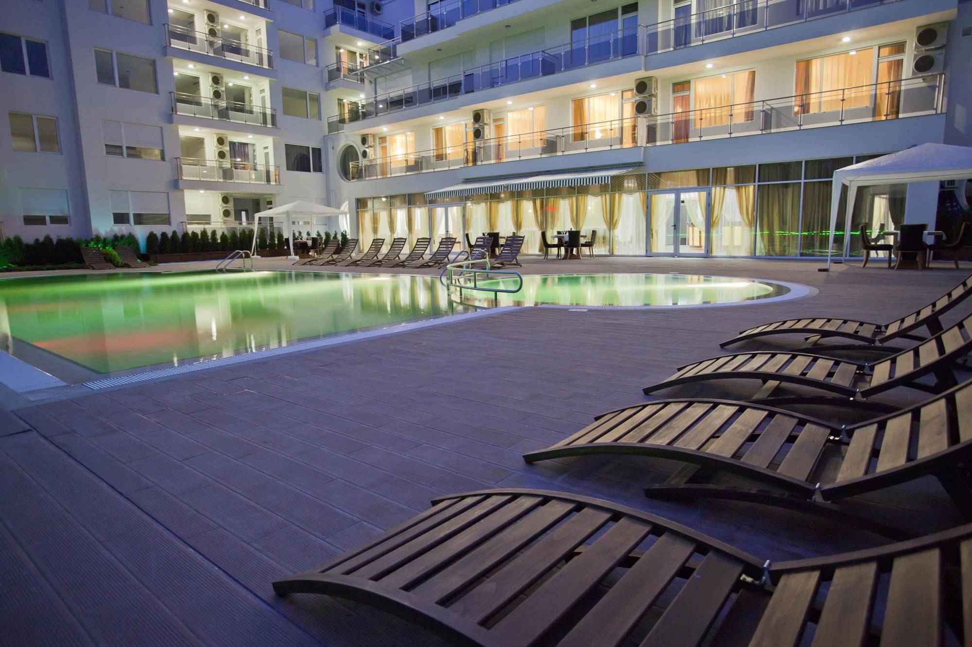 Hotel Incognito Поморие Экстерьер фото