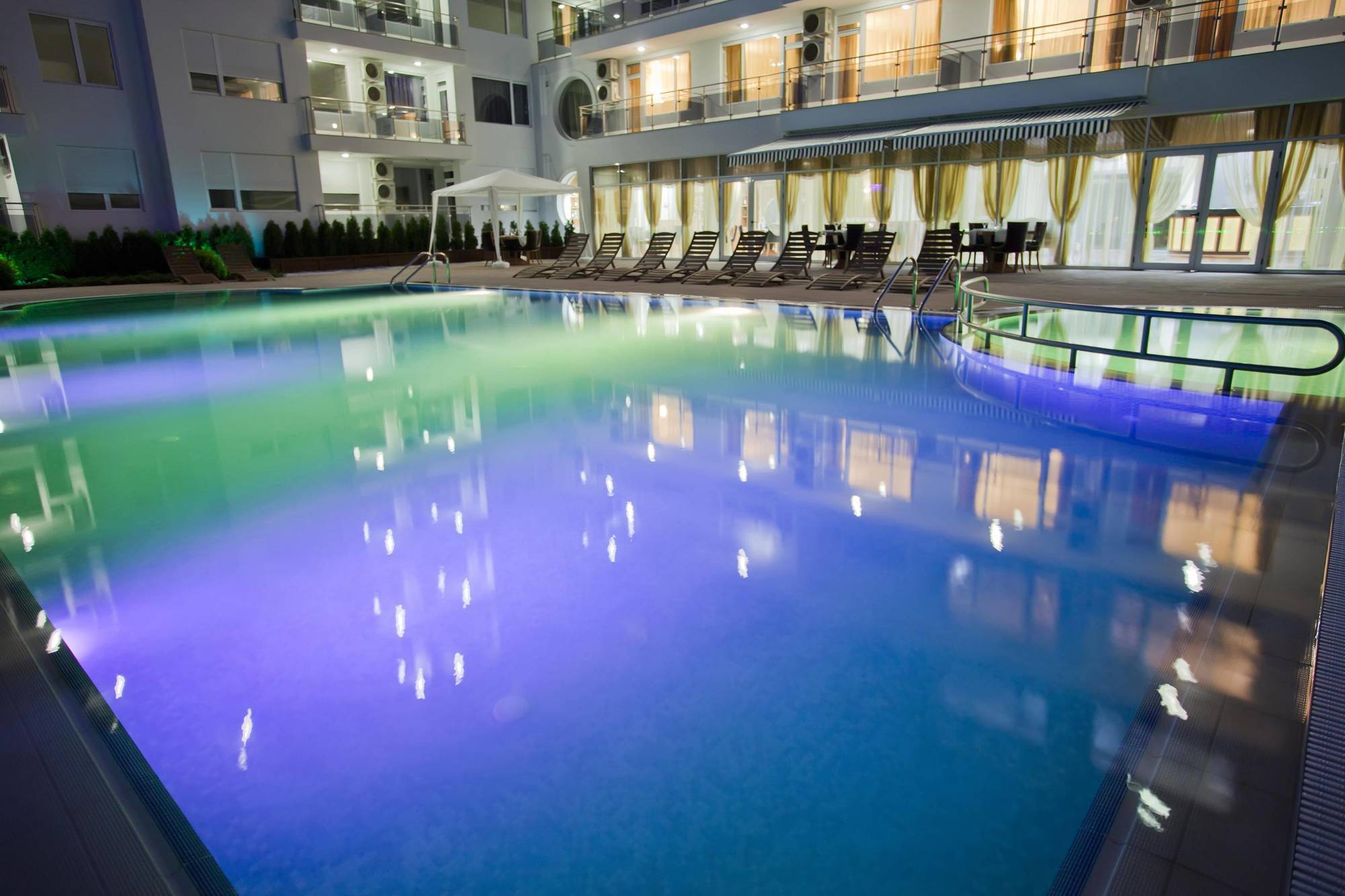 Hotel Incognito Поморие Экстерьер фото