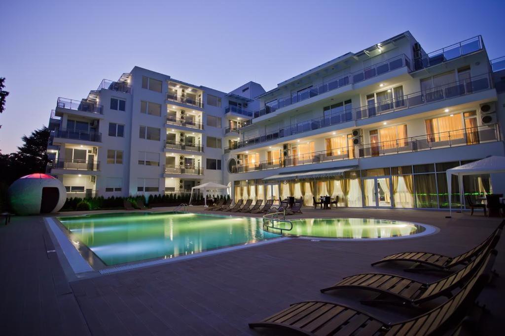 Hotel Incognito Поморие Экстерьер фото