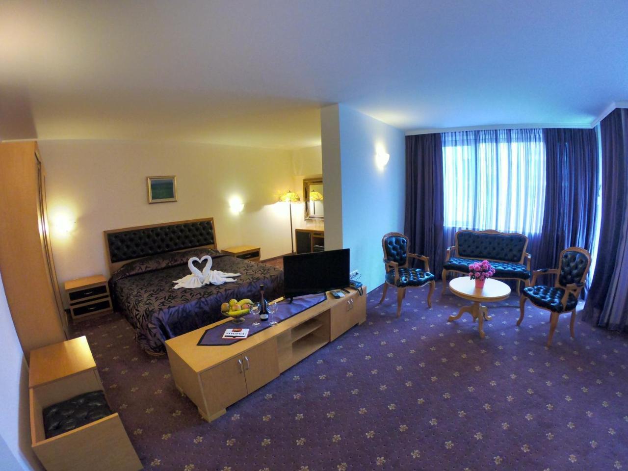 Hotel Incognito Поморие Экстерьер фото