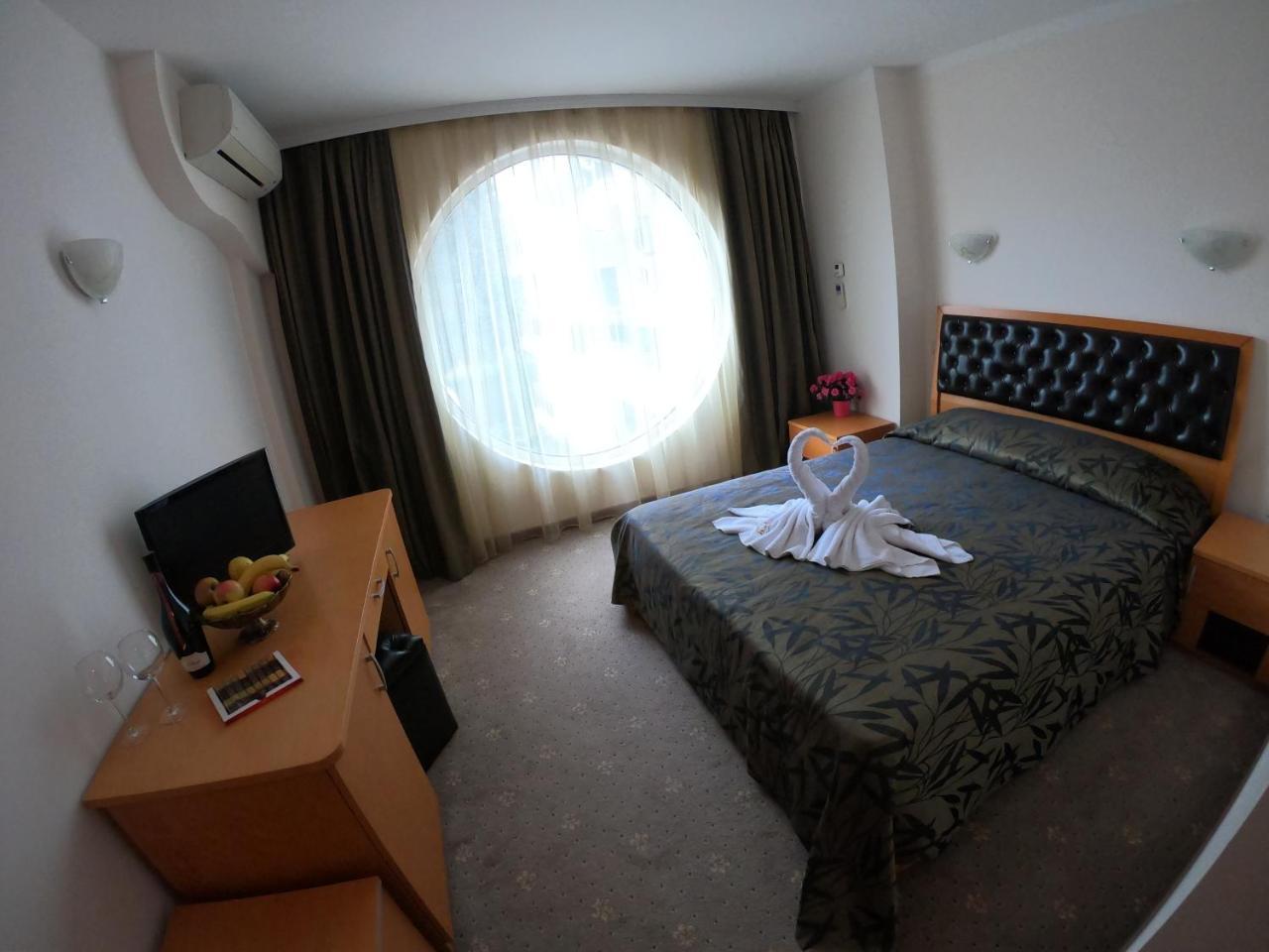 Hotel Incognito Поморие Экстерьер фото